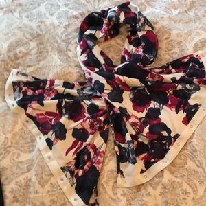 Lululemon wrap scarf